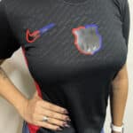 Camisa Barcelona Preta 2024/25 Feminina